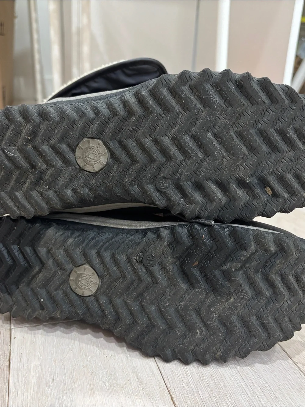 Global Win sturdy lace